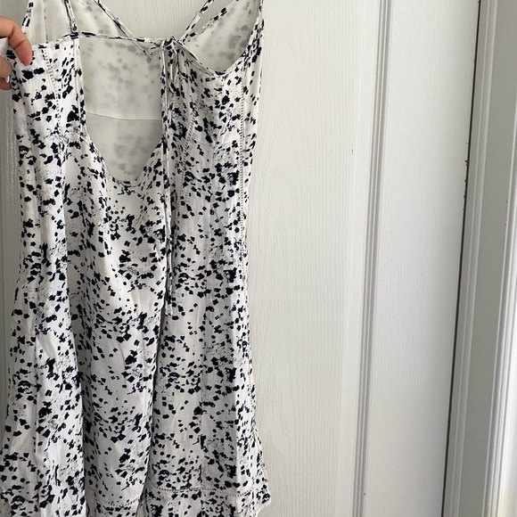 Aritzia SUNDAY BEST Mini Dress - Picture 8 of 9